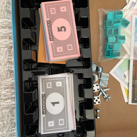 Ms. Monopoly Board Game Ages 8+ NEW - Picture 8 of 12